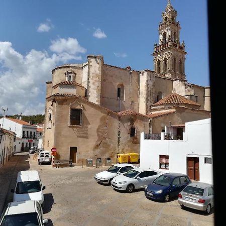 Buhardilla Rustica Mirando A Santa Catalina Apartamento Jerez De Los Caballeros Exterior foto